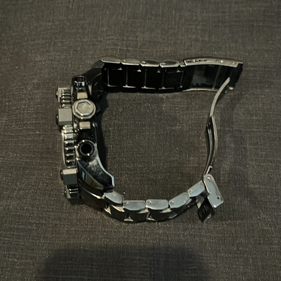 Invicta Coalition Forces chronograph…. No scratches and only worn a few times. - Picture 3 of 4